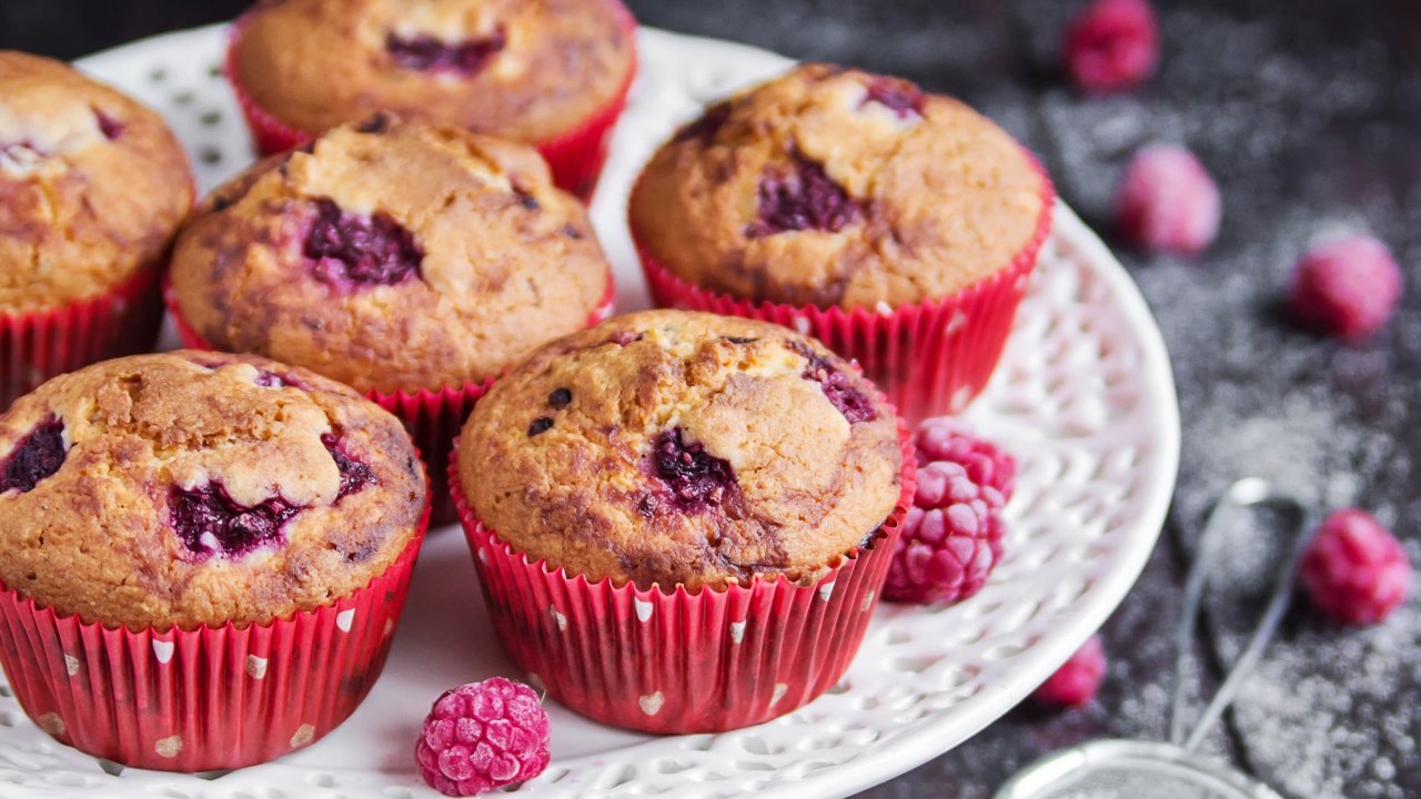 One Bowl Banana Raspberry Muffins CSR Sugar